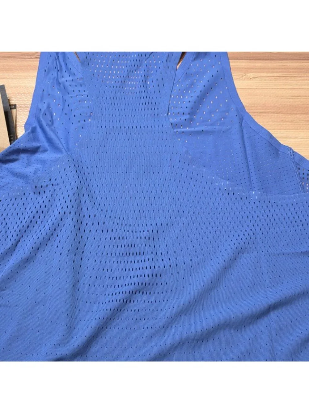 Nike AeroSwift Men's Dri-FIT ADV Running Singlet Size Large FN4231-411 - Picture 6 of 10